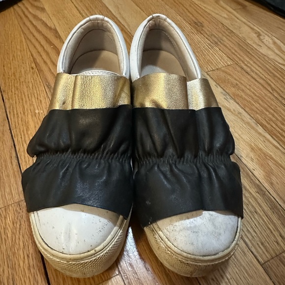 J Slides pull on sneaker with bows size 8 - Picture 3 of 7